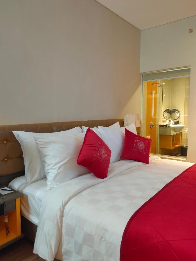 Hotel Ramada By Wyndham Yogyakarta Sleman  Exterior foto