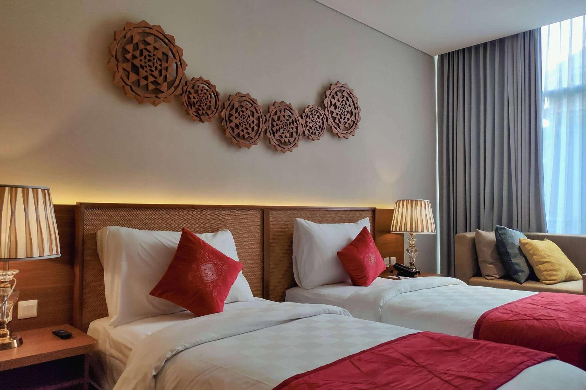 Hotel Ramada By Wyndham Yogyakarta Sleman  Exterior foto